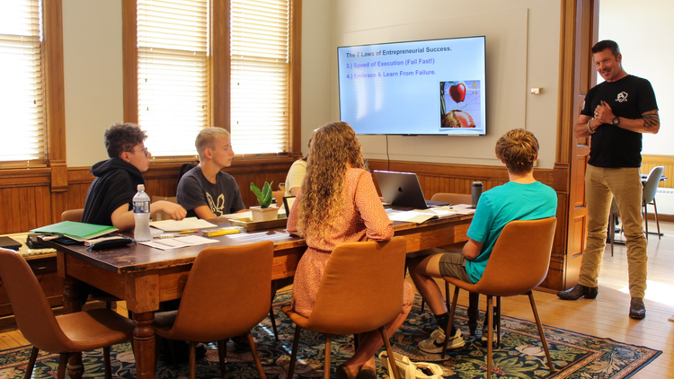 Young Entrepreneurs: Teen Summer Entrepreneurship Program