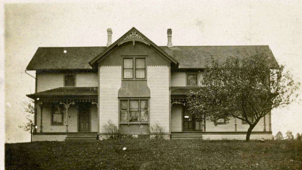 The Tower Heritage Center image of historic house in Washington County, Wisconsin